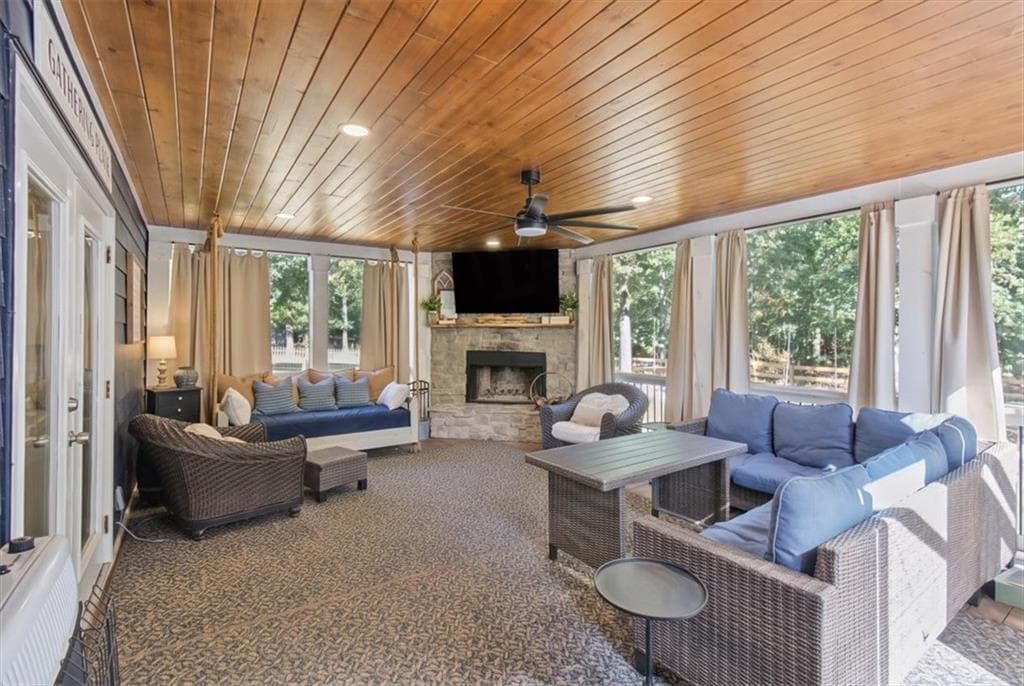 4 bedroom, 3 bathroom, 2,897 sq ft single family residence for sale at 59 Lake Haven Drive, Cartersville, GA 30120 — photo 5