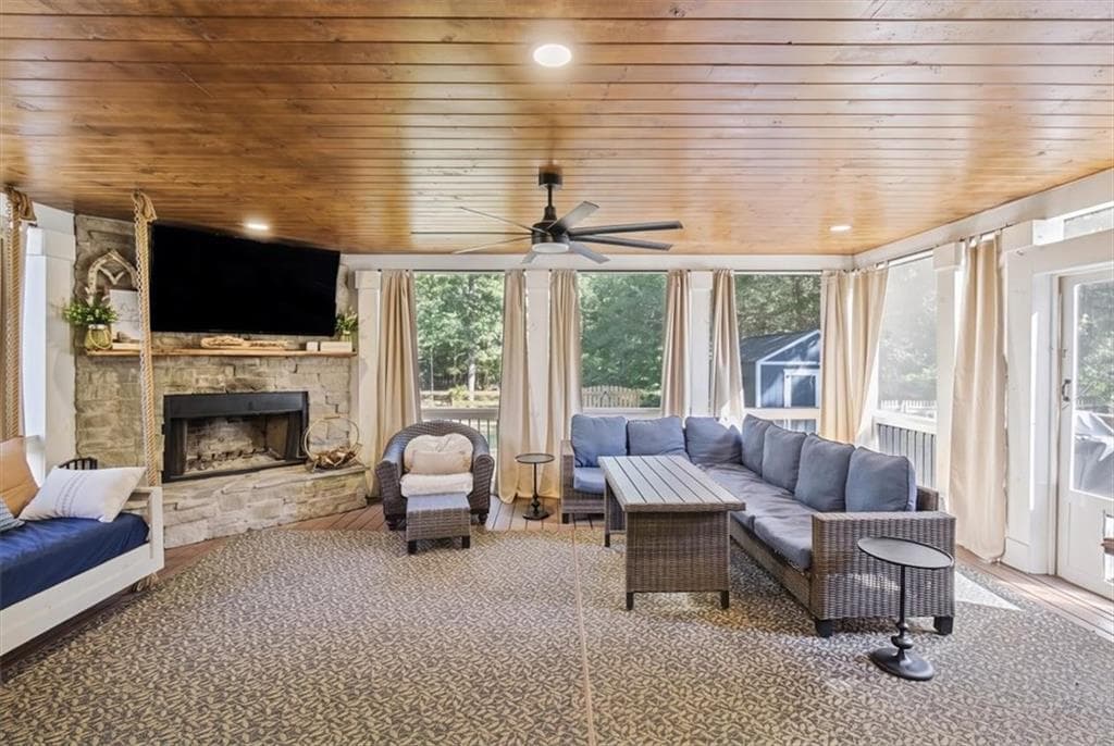 4 bedroom, 3 bathroom, 2,897 sq ft single family residence for sale at 59 Lake Haven Drive, Cartersville, GA 30120 — photo 6