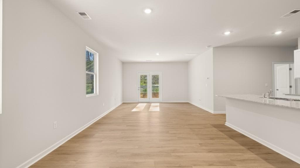 5 bedroom, 3 bathroom, 2,361 sq ft single family residence for sale at 2965 Holden Street, Gainesville, GA 30507 — photo 4