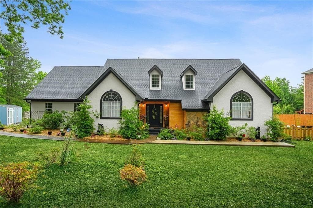 4 bedroom, 4 bathroom, 4,316 sq ft single family residence for sale at 1229 Park Place Drive, Jonesboro, GA 30236 — photo 2