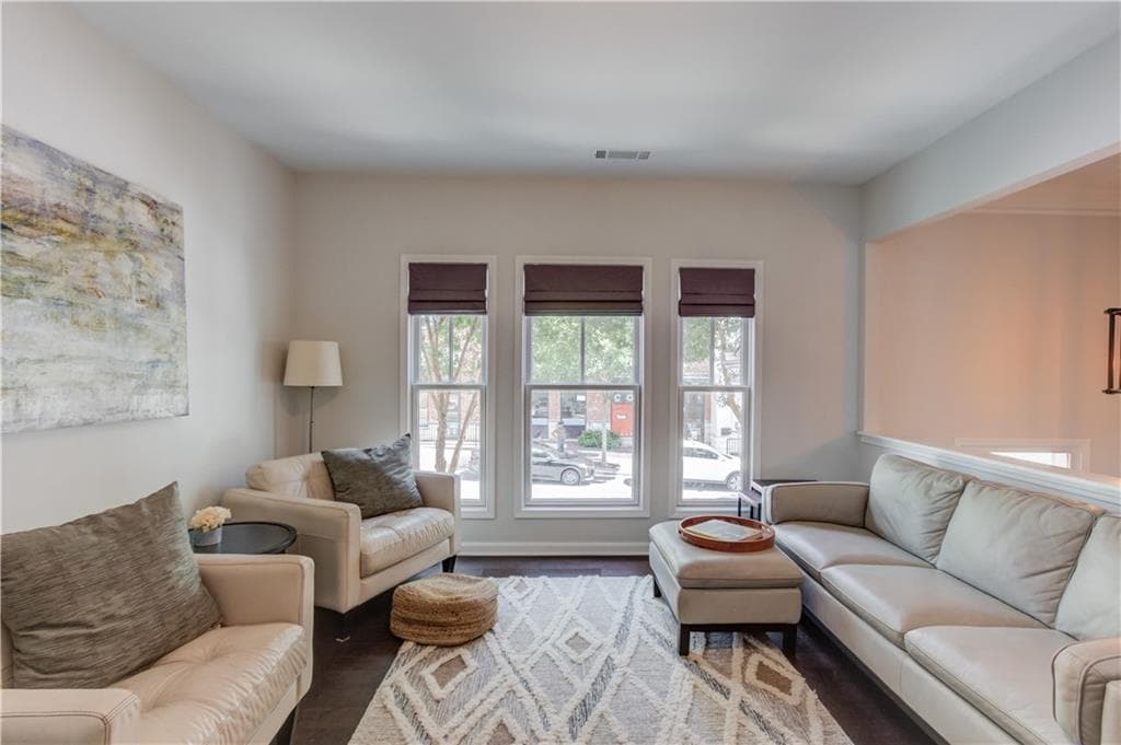 3 bedroom, 4 bathroom, 2,205 sq ft townhouse for sale at 3946 Boston Common Street, Suwanee, GA 30024 — photo 4