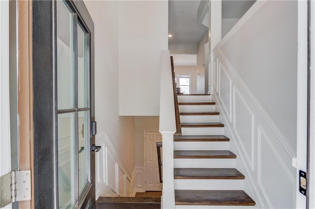 3 bedroom, 4 bathroom, 2,205 sq ft townhouse for sale at 3946 Boston Common Street, Suwanee, GA 30024 — photo 10