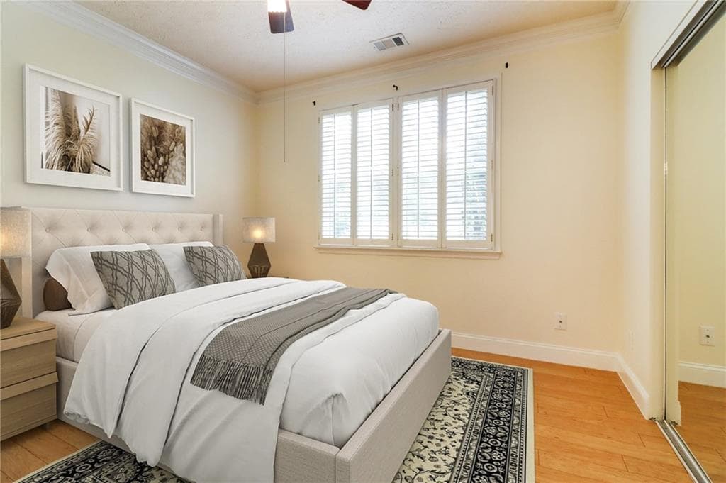 2 bedroom, 2 bathroom, 1,118 sq ft single family residence for sale at 213 W Oaks Place, Woodstock, GA 30188 — photo 4