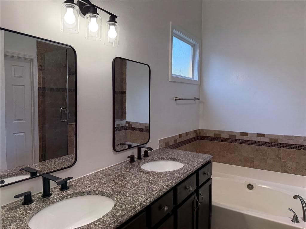 3 bedroom, 3 bathroom, 1,890 sq ft single family residence under contract at 3200 Dundee Ridge Way, Duluth, GA 30096 — photo 7