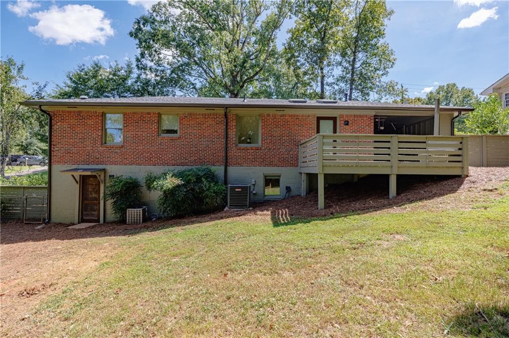 3 bedroom, 3 bathroom, 2,150 sq ft single family residence for sale at 3542 N Druid Hills Road, Decatur, GA 30033 — photo 5