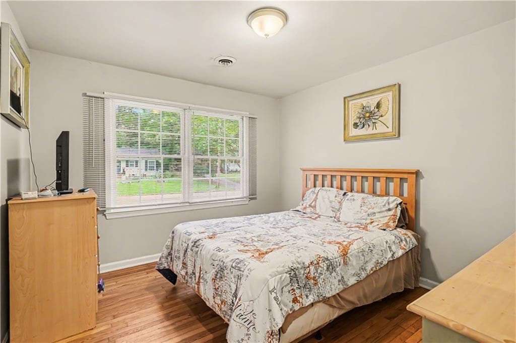 3 bedroom, 3 bathroom, 2,219 sq ft single family residence for sale at 728 Springer Drive, Griffin, GA 30224 — photo 6