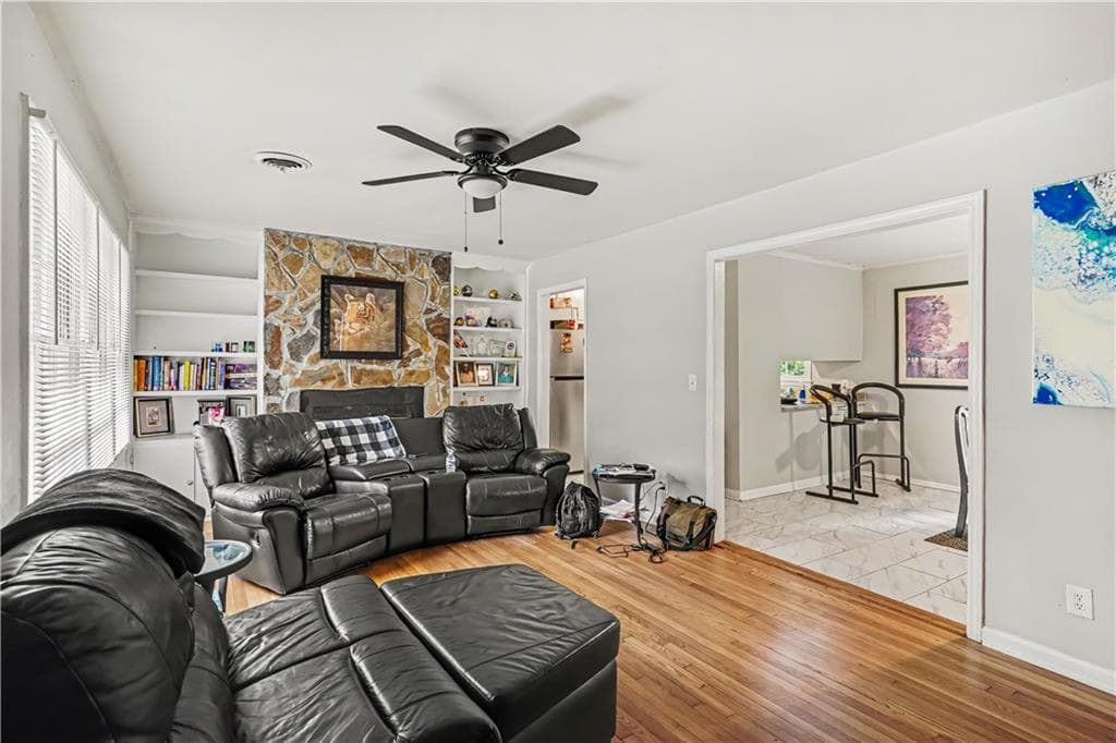 3 bedroom, 3 bathroom, 2,219 sq ft single family residence for sale at 728 Springer Drive, Griffin, GA 30224 — photo 8