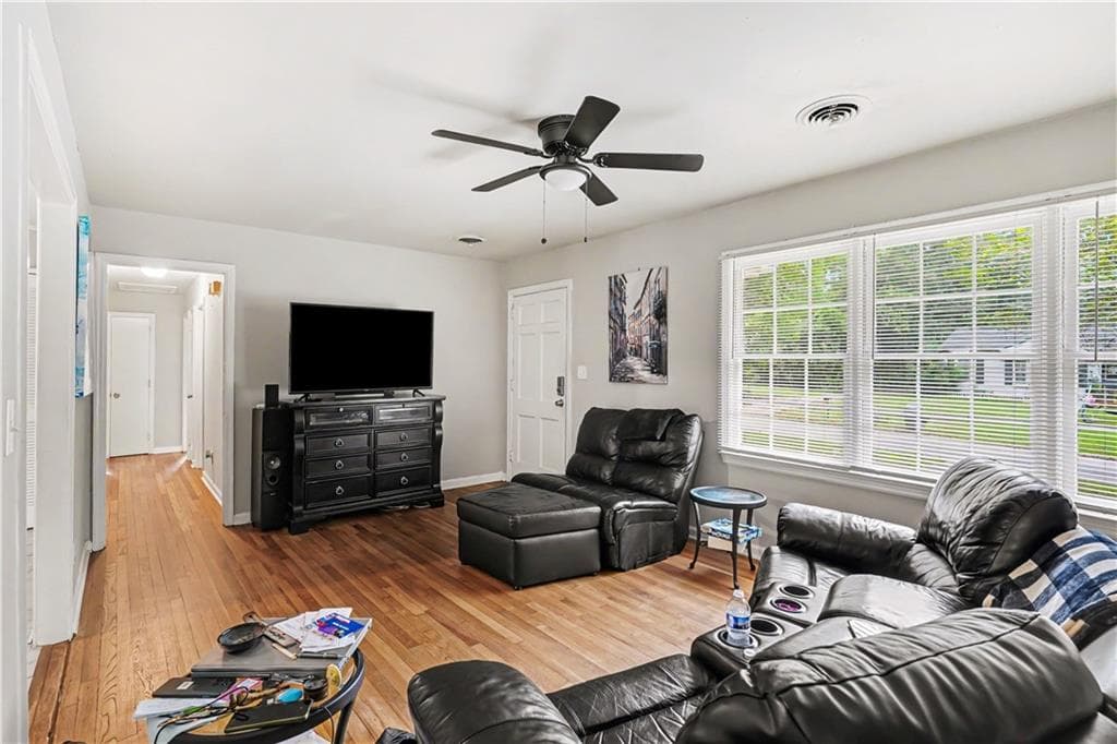 3 bedroom, 3 bathroom, 2,219 sq ft single family residence for sale at 728 Springer Drive, Griffin, GA 30224 — photo 9