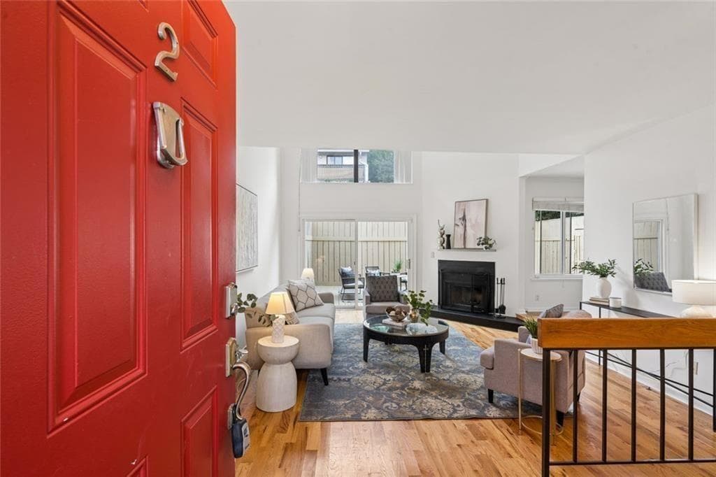 3 bedroom, 3 bathroom, 1,700 sq ft condominium under contract at 2 Gilbert Trail, Atlanta, GA 30308