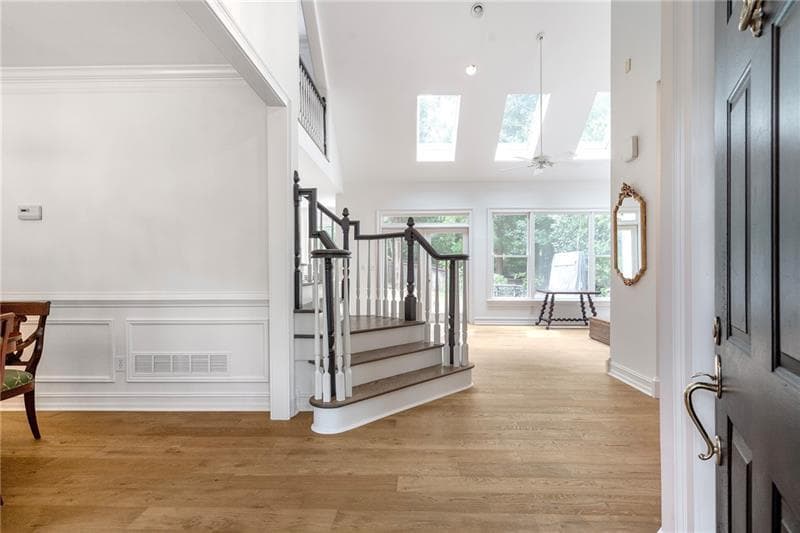 4 bedroom, 4 bathroom, 3,028 sq ft single family residence for rent at 4027 Stephens Mill Run, Atlanta, GA 30342 for $7,500 a month — photo 4