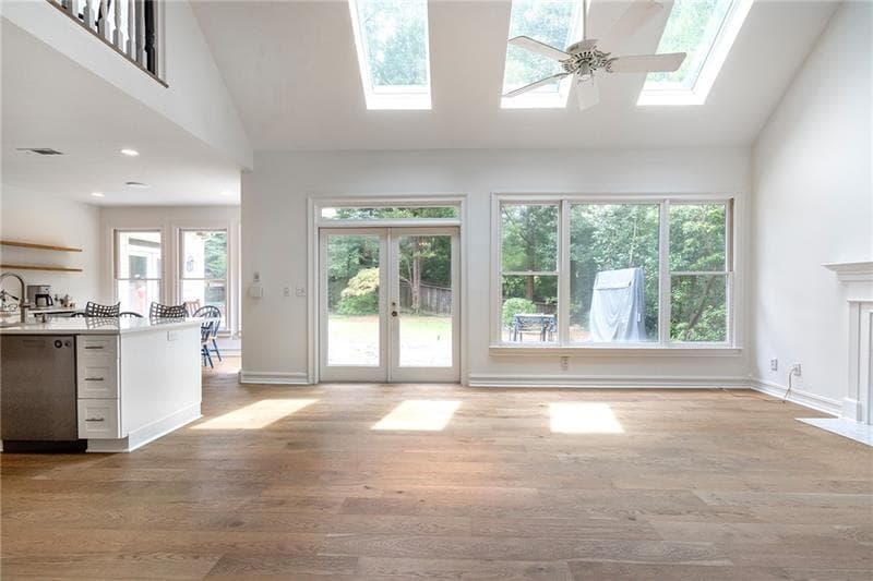 4 bedroom, 4 bathroom, 3,028 sq ft single family residence for rent at 4027 Stephens Mill Run, Atlanta, GA 30342 for $7,500 a month — photo 8