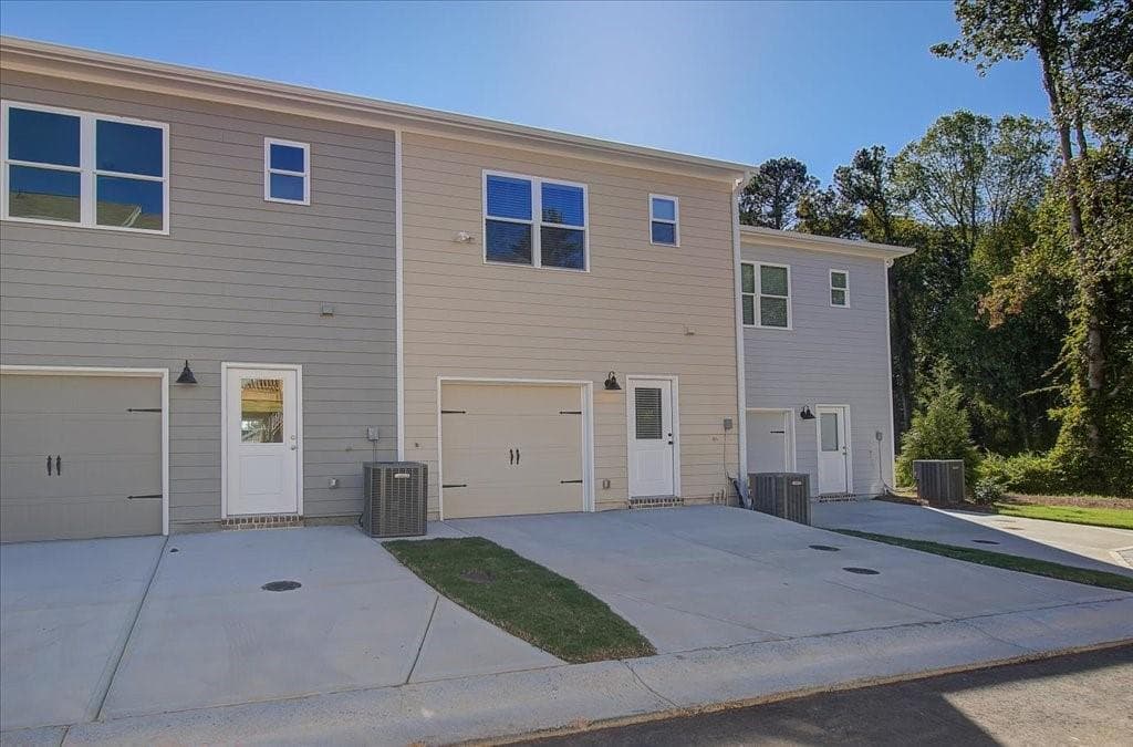 3 bedroom, 3 bathroom, 1,615 sq ft townhouse for sale at 4603 Larkfield Way, Powder Springs, GA 30127 — photo 7