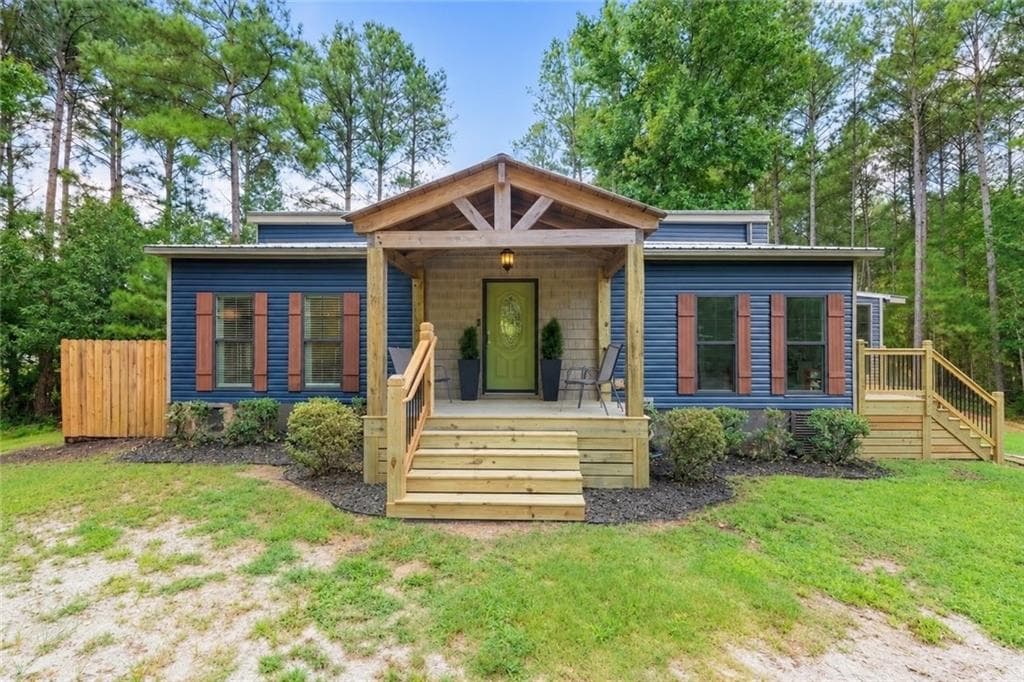3 bedroom, 2 bathroom, 1,409 sq ft single family residence for sale at 5076 Bevis Road, Franklin, GA 30217 — photo 1 of 29