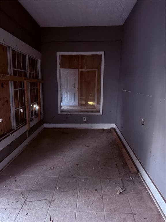 4 bedroom, 2 bathroom, 1,360 sq ft single family residence for sale at 859 Coleman Street, Atlanta, GA 30310 — photo 3