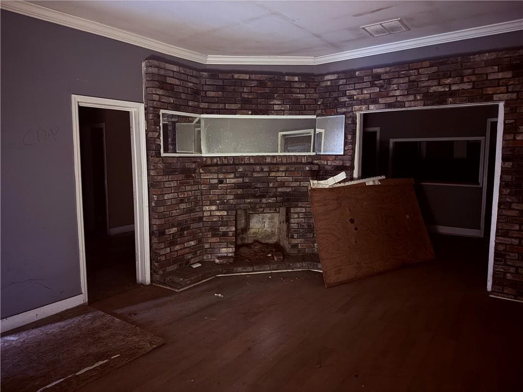 4 bedroom, 2 bathroom, 1,360 sq ft single family residence for sale at 859 Coleman Street, Atlanta, GA 30310 — photo 4