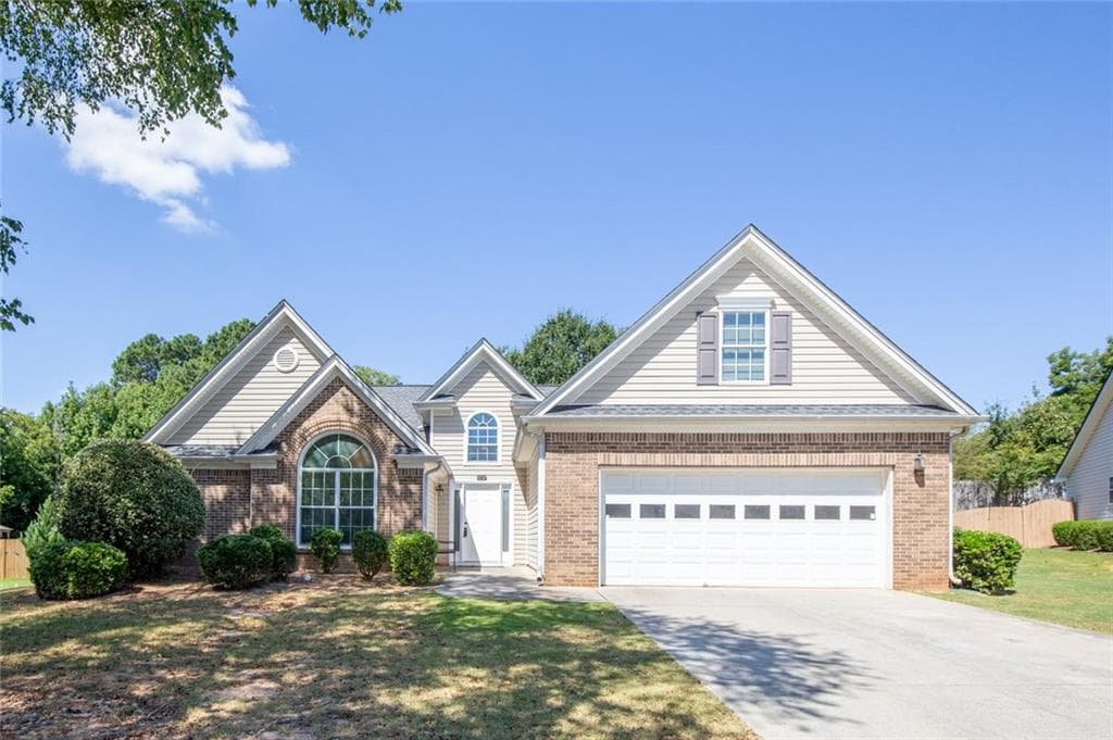 3 bedroom, 3 bathroom, 2,917 sq ft single family residence for rent at 3160 Victoria Park Drive, Buford, GA 30519 for $2,250 a month — photo 1 of 36