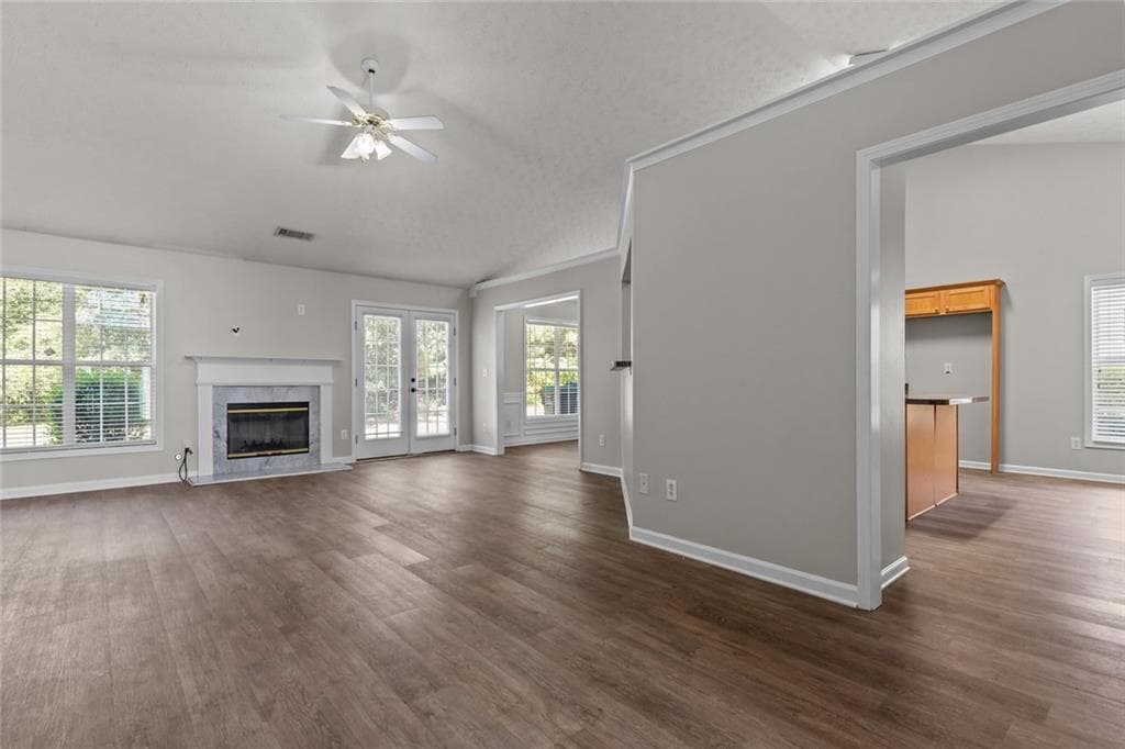 3 bedroom, 3 bathroom, 2,917 sq ft single family residence for rent at 3160 Victoria Park Drive, Buford, GA 30519 for $2,250 a month — photo 4