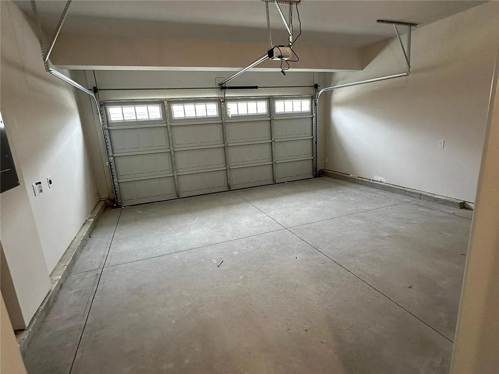 4 bedroom, 3 bathroom, 1,924 sq ft townhouse for rent at 247 Salt Lake Lane, Hoschton, GA 30548 for $2,000 a month — photo 8