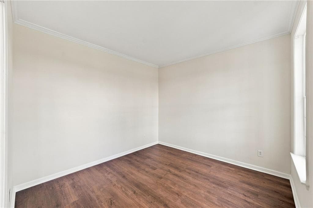 5 bedroom, 3 bathroom, 2,788 sq ft single family residence for sale at 107 Hollytrace Lane, Ball Ground, GA 30107 — photo 9