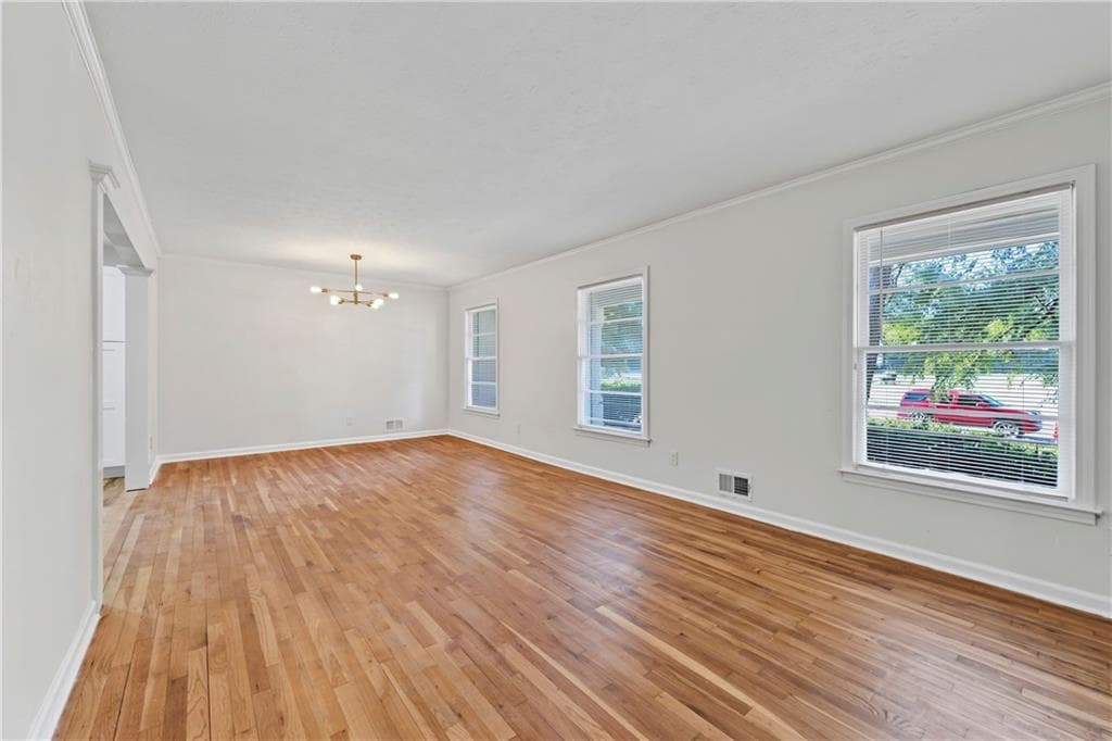 3 bedroom, 2 bathroom, 1,768 sq ft single family residence for sale at 3954 Artist View, Decatur, GA 30034 — photo 4