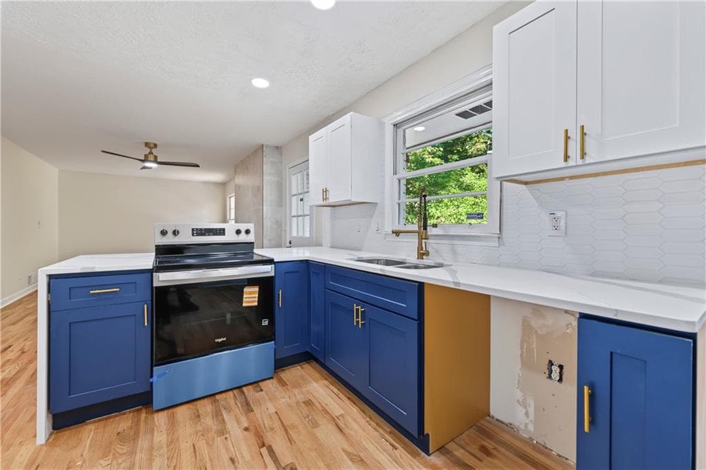 3 bedroom, 2 bathroom, 1,768 sq ft single family residence for sale at 3954 Artist View, Decatur, GA 30034 — photo 8