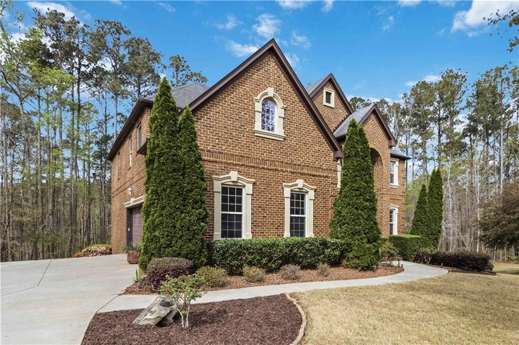 7 bedroom, 7 bathroom, 5,590 sq ft single family residence for sale at 2704 Ivy Circle, Conyers, GA 30013 — photo 5