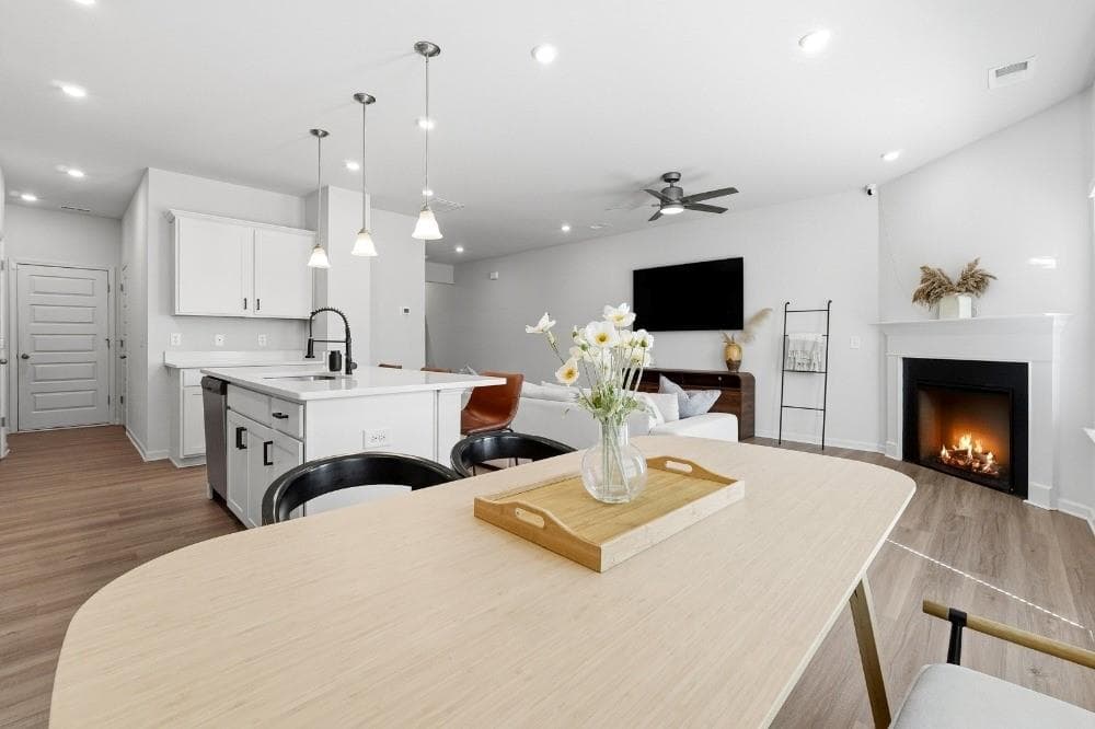 3 bedroom, 3 bathroom, 1,956 sq ft townhouse for sale at 22 Felton Walk, Cartersville, GA 30120 — photo 8