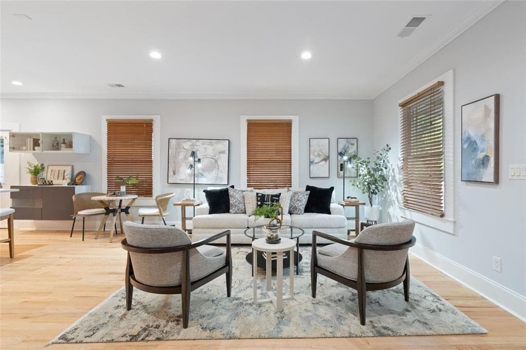 3 bedroom, 2 bathroom single family residence under contract at 8 Whitefoord Avenue, Atlanta, GA 30307 — photo 7