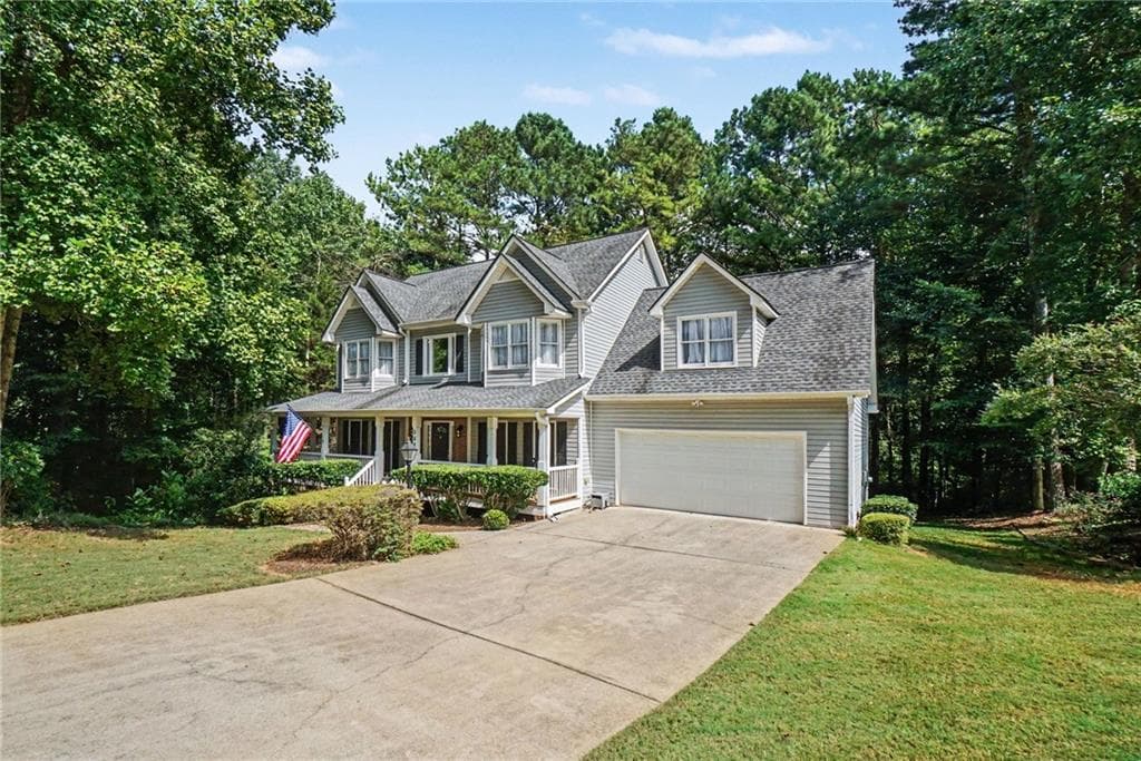4 bedroom, 3 bathroom, 2,378 sq ft single family residence for sale at 558 Whitby Drive, Douglasville, GA 30134 — photo 2