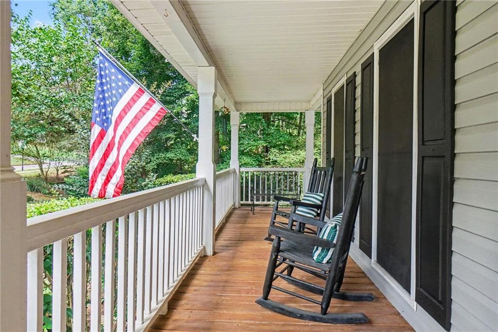 4 bedroom, 3 bathroom, 2,378 sq ft single family residence for sale at 558 Whitby Drive, Douglasville, GA 30134 — photo 3