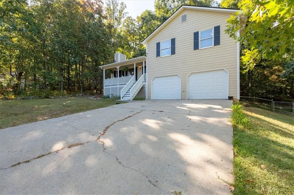 3 bedroom, 2 bathroom, 1,308 sq ft single family residence for sale at 25 Fawn Ridge Drive, Cartersville, GA 30120 — photo 4