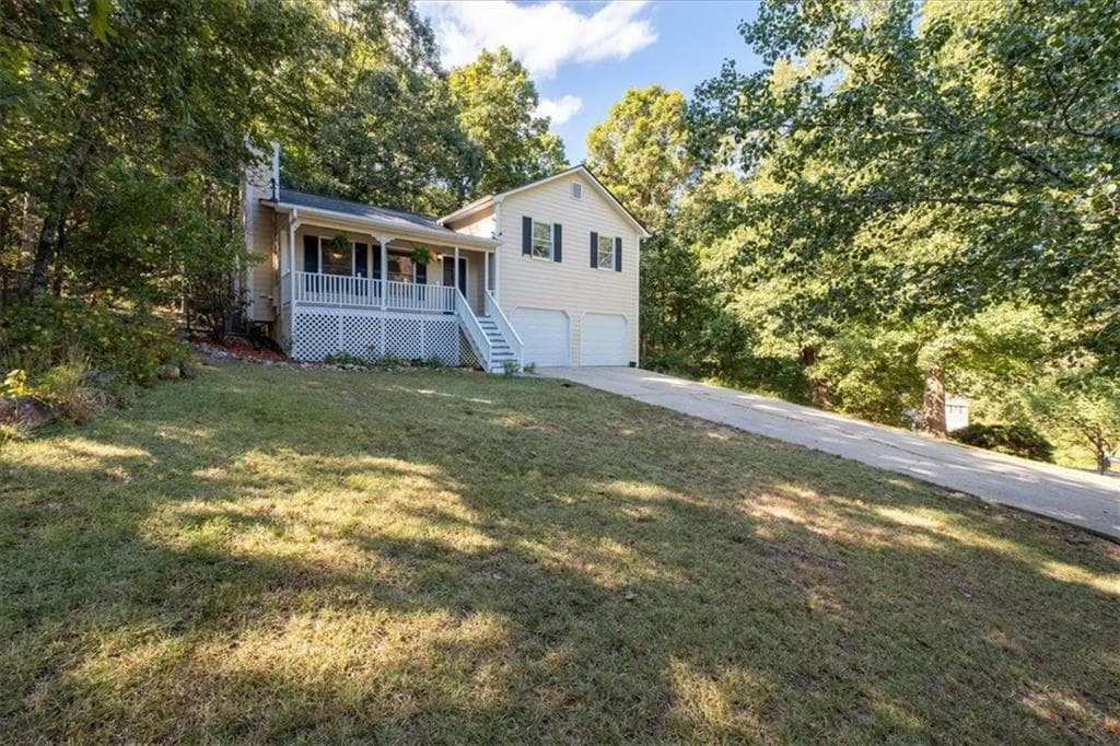3 bedroom, 2 bathroom, 1,308 sq ft single family residence for sale at 25 Fawn Ridge Drive, Cartersville, GA 30120 — photo 2