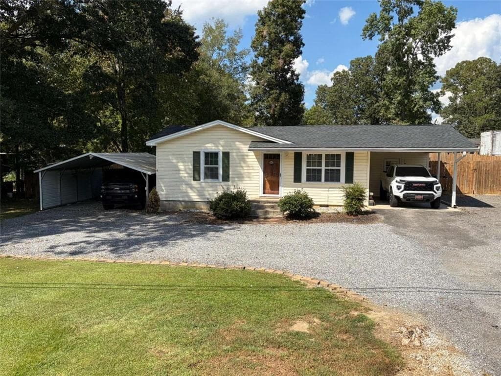 2 bedroom, 1 bathroom, 640 sq ft single family residence under contract at 13 Cordle Drive, Rome, GA 30165 — photo 2