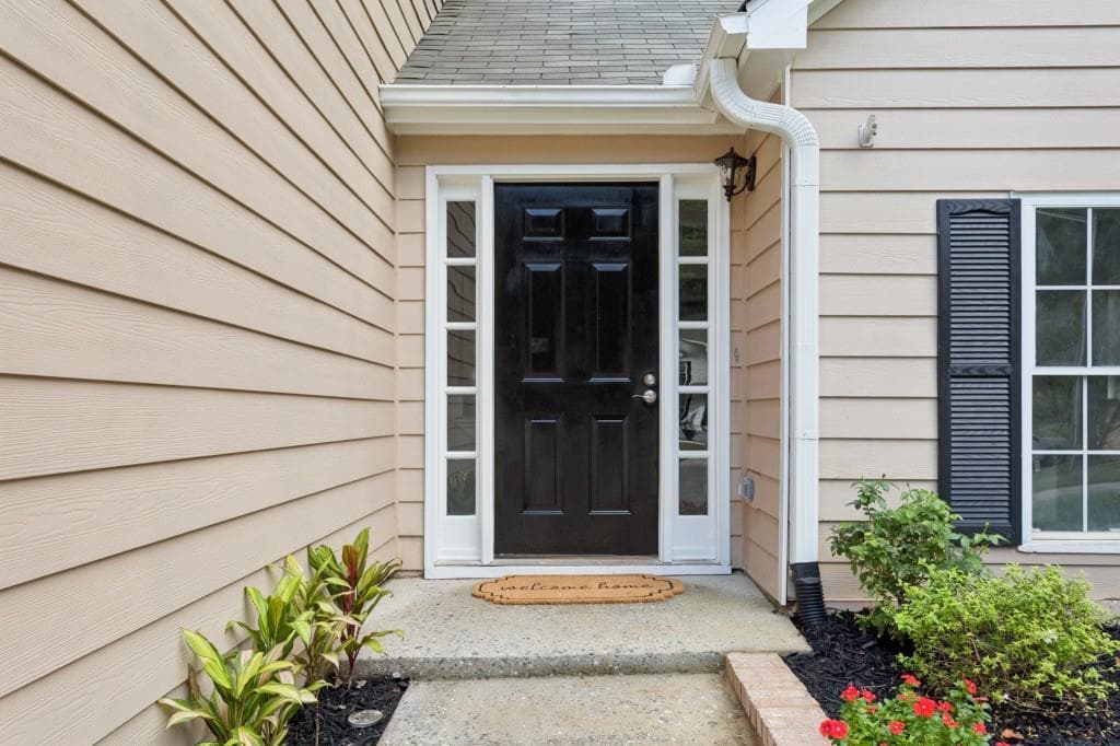 3 bedroom, 2 bathroom, 1,460 sq ft single family residence under contract at 2064 Cherokee Ridge Trail, Kennesaw, GA 30144 — photo 5