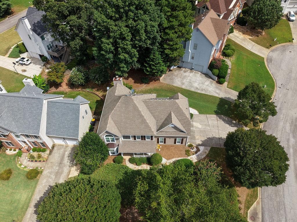3 bedroom, 3 bathroom, 2,981 sq ft single family residence for sale at 2315 Walnut Grove Way, Suwanee, GA 30024