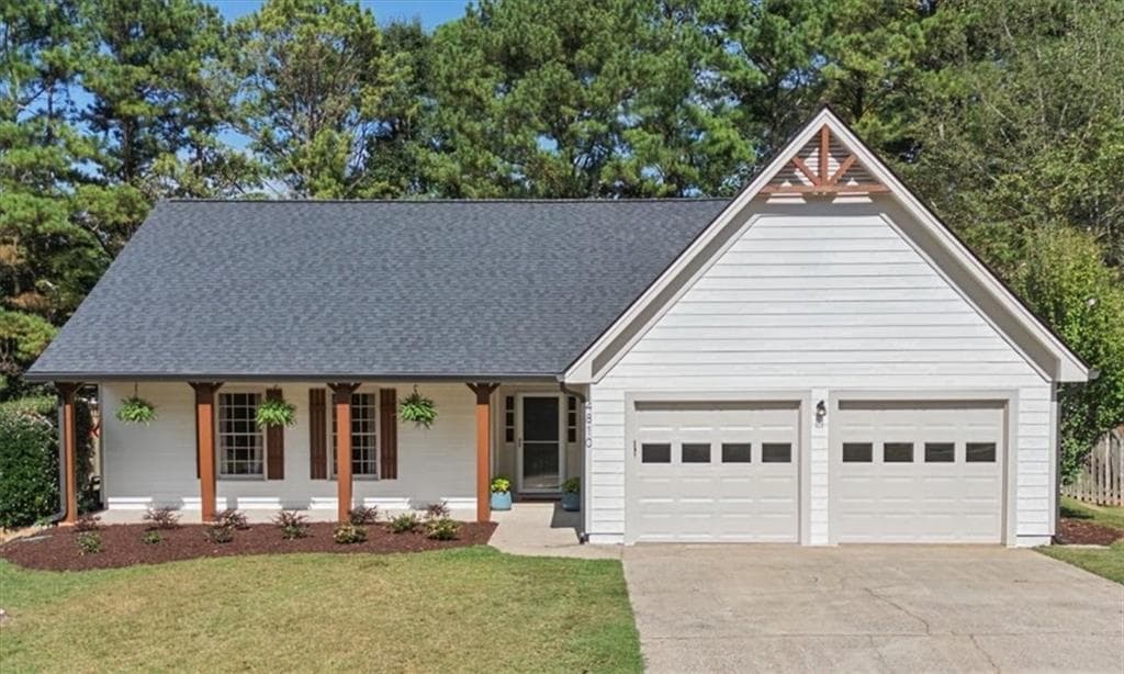 3 bedroom, 2 bathroom, 2,054 sq ft single family residence under contract at 4810 Augustus Court, Woodstock, GA 30188