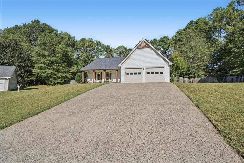 3 bedroom, 2 bathroom, 2,054 sq ft single family residence under contract at 4810 Augustus Court, Woodstock, GA 30188 — photo 2