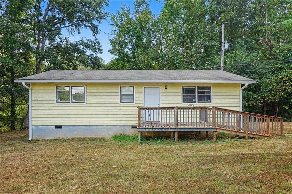 2 bedroom, 1 bathroom, 1,056 sq ft single family residence under contract at 107 Hill Lake Road, Danielsville, GA 30633