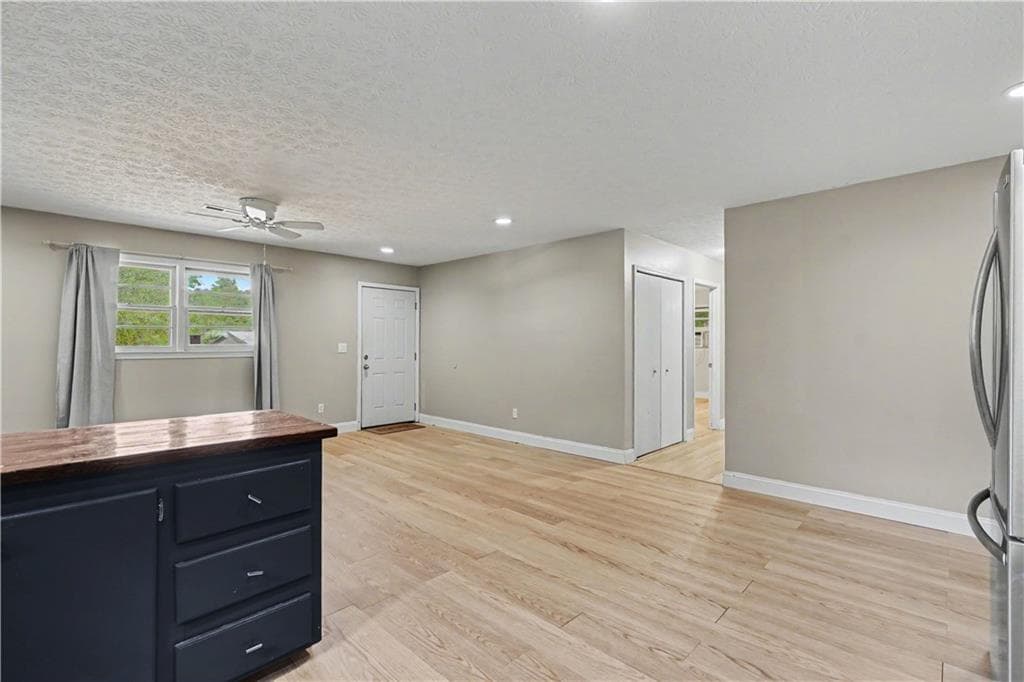 2 bedroom, 1 bathroom, 1,056 sq ft single family residence under contract at 107 Hill Lake Road, Danielsville, GA 30633 — photo 10