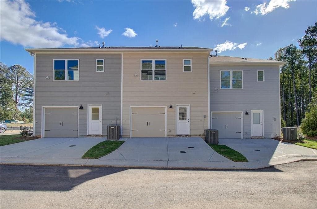 3 bedroom, 3 bathroom, 1,615 sq ft townhouse for sale at 4607 Larkfield Way, Powder Springs, GA 30127 — photo 6