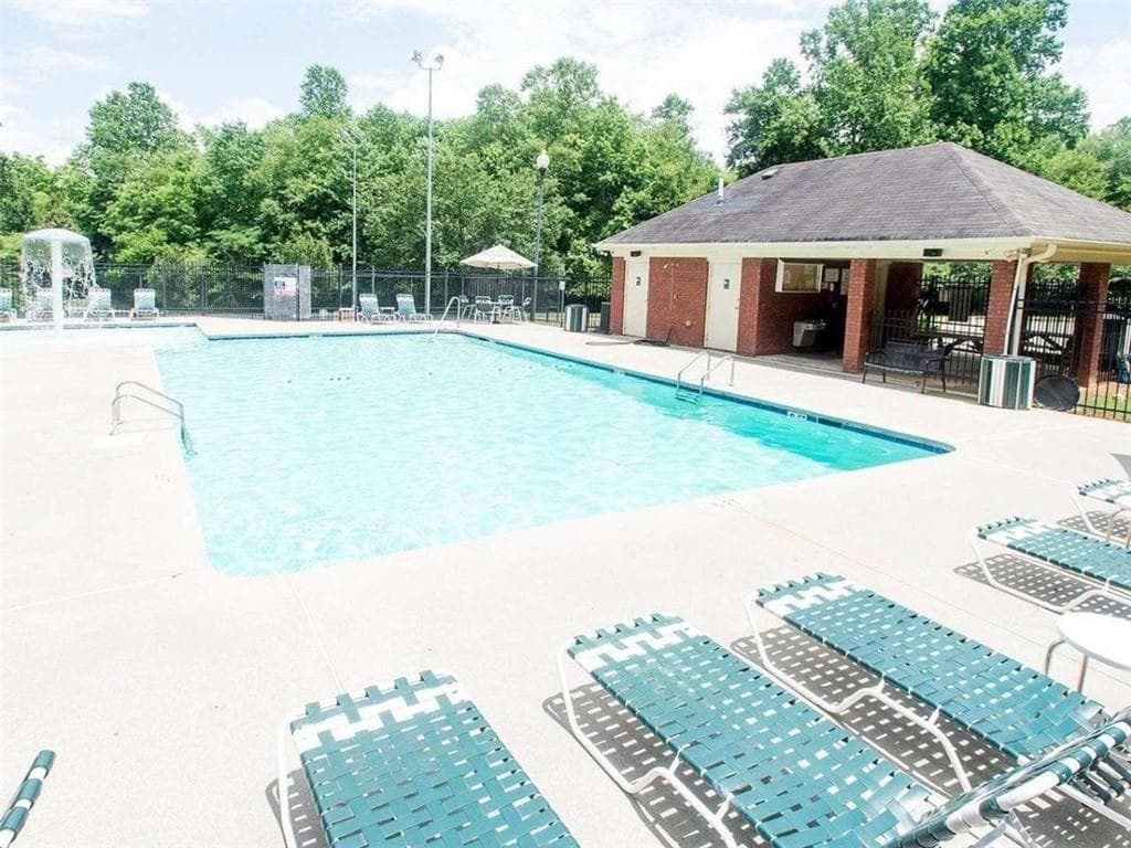 4 bedroom, 2 bathroom, 2,264 sq ft single family residence for sale at 155 RoseWalk Drive, Covington, GA 30016 — photo 4