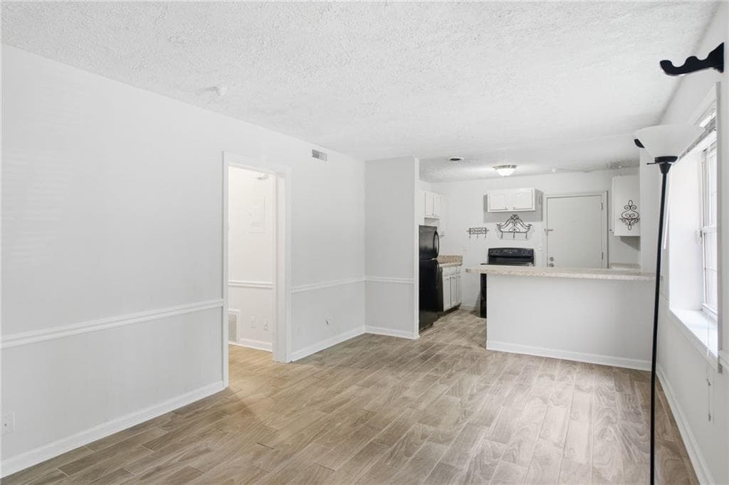 1 bedroom, 1 bathroom, 702 sq ft condominium for sale at 430 Lindbergh Drive A6, Atlanta, GA 30305 — photo 7