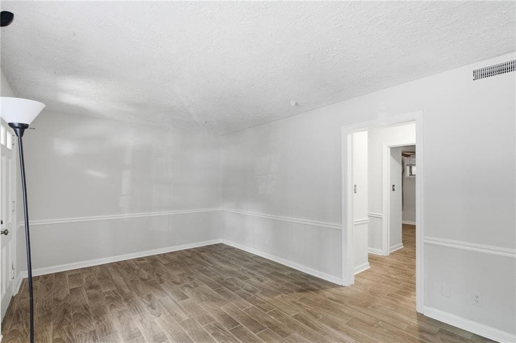 1 bedroom, 1 bathroom, 702 sq ft condominium for sale at 430 Lindbergh Drive A6, Atlanta, GA 30305 — photo 9
