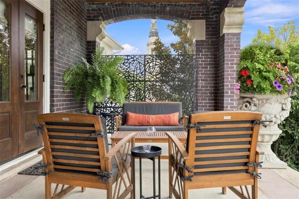 2 bedroom, 2 bathroom, 1,625 sq ft condominium for sale at 202 East 4th Avenue 2, Rome, GA 30161 — photo 5