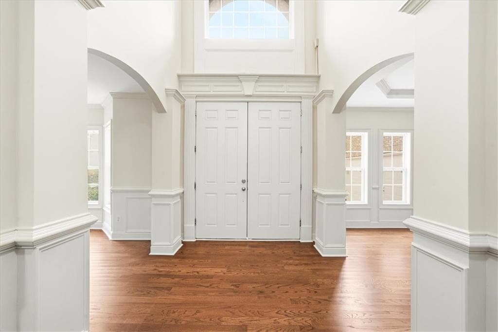 5 bedroom, 4 bathroom, 3,827 sq ft single family residence under contract at 5691 Boreal Way, Atlanta, GA 30331 — photo 5