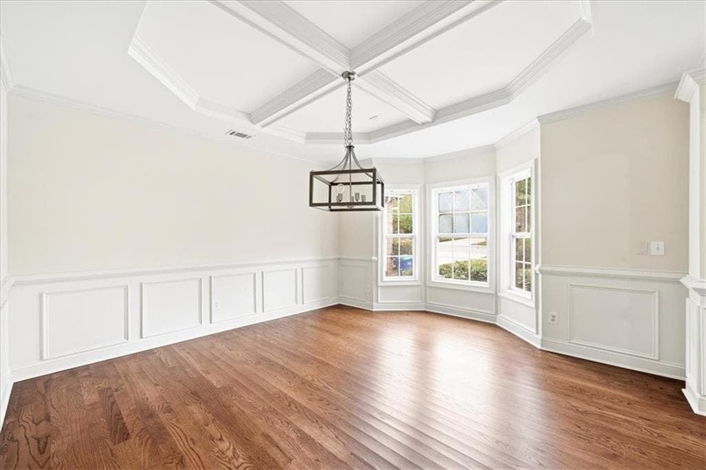 5 bedroom, 4 bathroom, 3,827 sq ft single family residence under contract at 5691 Boreal Way, Atlanta, GA 30331 — photo 7