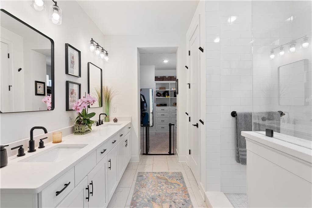 3 bedroom, 3 bathroom, 3,663 sq ft single family residence for sale at 318 Carriage Glen Lane, Woodstock, GA 30188 — photo 6