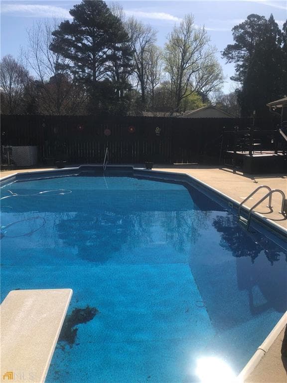 4 bedroom, 3 bathroom, 2,206 sq ft single family residence for sale at 2160 Pinewood Drive, Covington, GA 30016 — photo 5