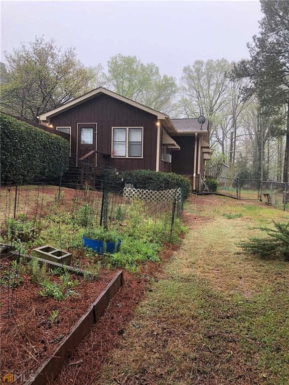 4 bedroom, 3 bathroom, 2,206 sq ft single family residence for sale at 2160 Pinewood Drive, Covington, GA 30016 — photo 9