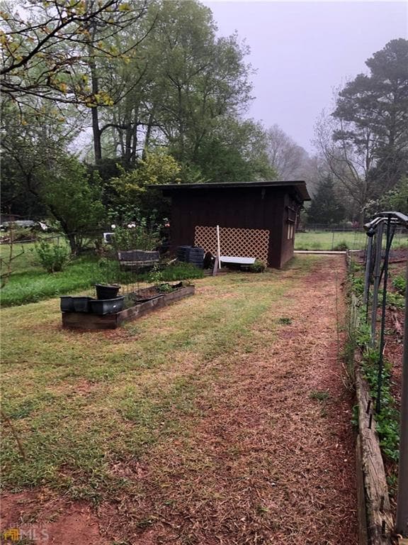 4 bedroom, 3 bathroom, 2,206 sq ft single family residence for sale at 2160 Pinewood Drive, Covington, GA 30016 — photo 10